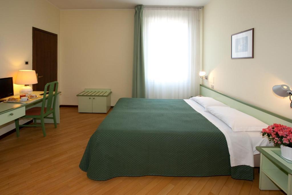 Hotel Valbrenta Limena Bagian luar foto